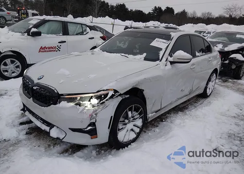 2022 BMW 330I xDrive z USA, uszkodzony, nr VIN 3MW5R7J06N8C54664